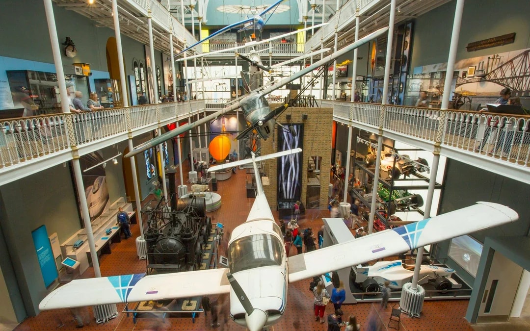 Edinburgh Castle & National Museum of Scotland Guided Tour Image 8