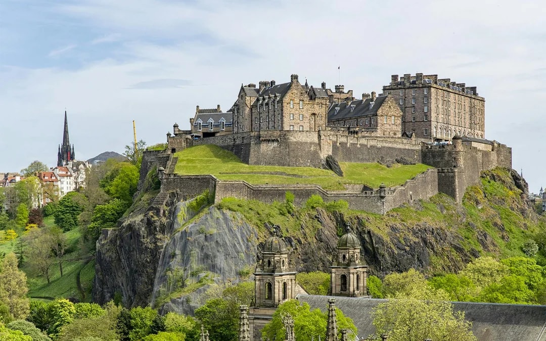 Edinburgh Castle and Royal Mile Guided Tour and Entry Ticket Image 11