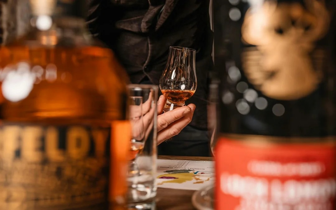 Edinburgh: Underground Whisky Tour and Tasting Image 6