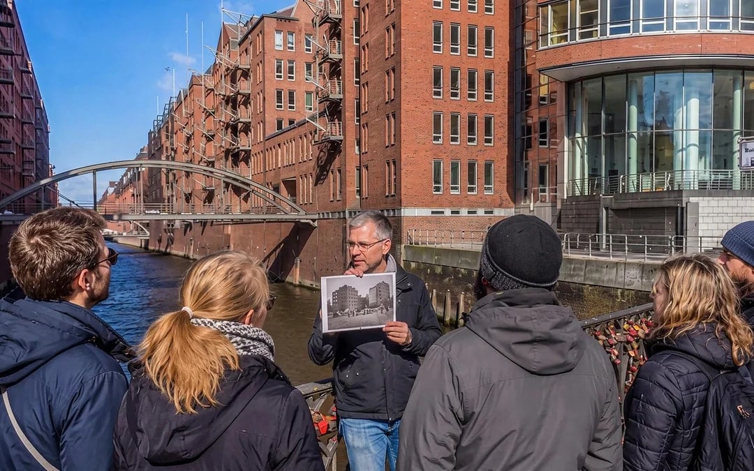 Elbphilharmonie Exterior Guided Tour in German Only