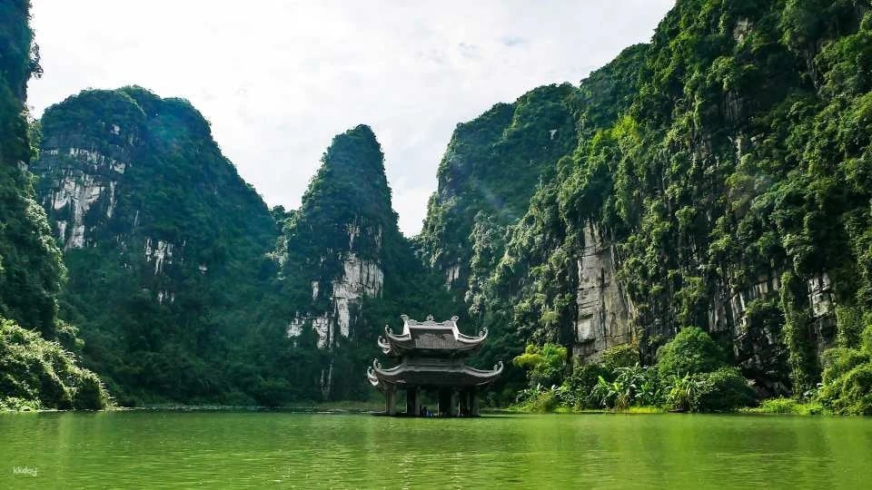 Entrance Ticket to Trang An World Heritage Boating Experience