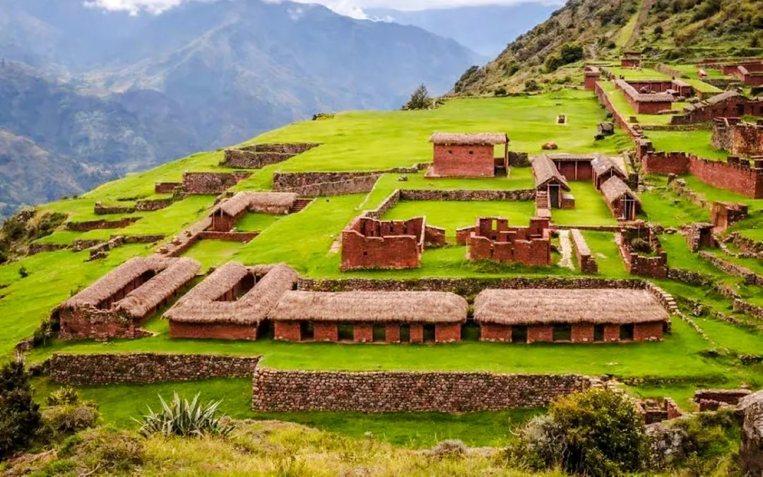 {
"experienceName": "From Cusco: Huchuy Qosqo Guided Trek in the Sacred Valley"
} Image 2