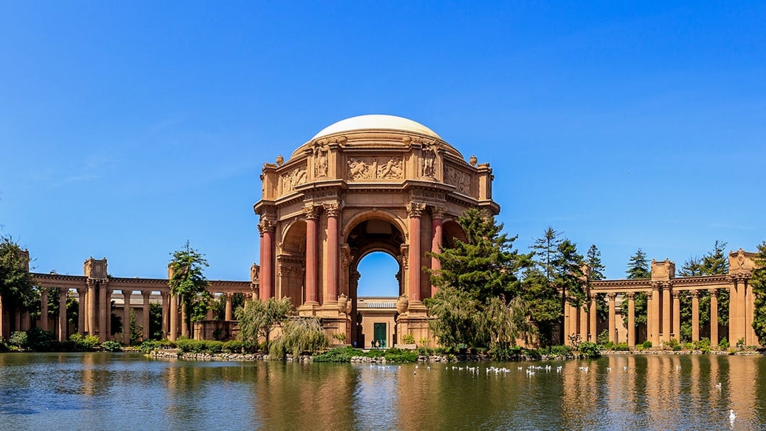 Palace of Fine Arts in San Francisco with reflection in the lagoon.