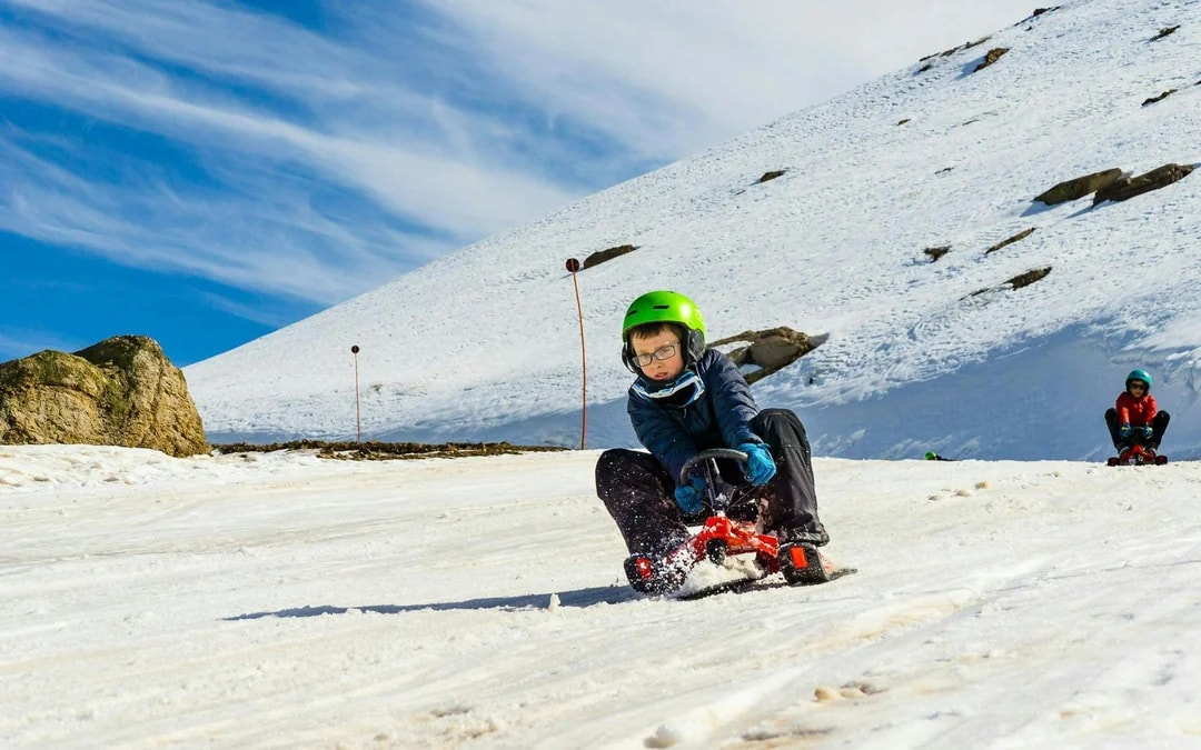 Farellones Park: Round Trip, Ticket & Optional Snow Clothing Image 9