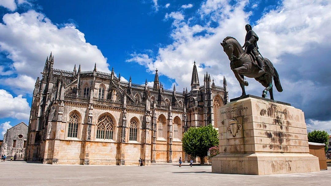 Fátima, Óbidos, Batalha & Nazaré: Day Tour From Lisbon