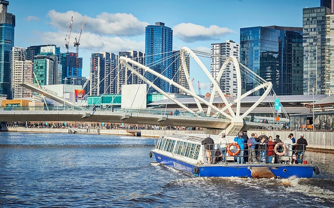 Ferry Transfers between Melbourne and Williamstown Image 8