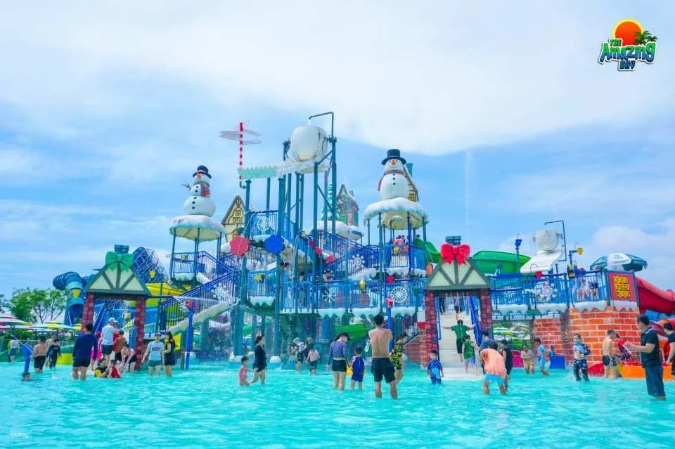 [Flash sale 10% OFF] Water Park - The Amazing Bay Ticket | Ho Chi Minh City, Vietnam