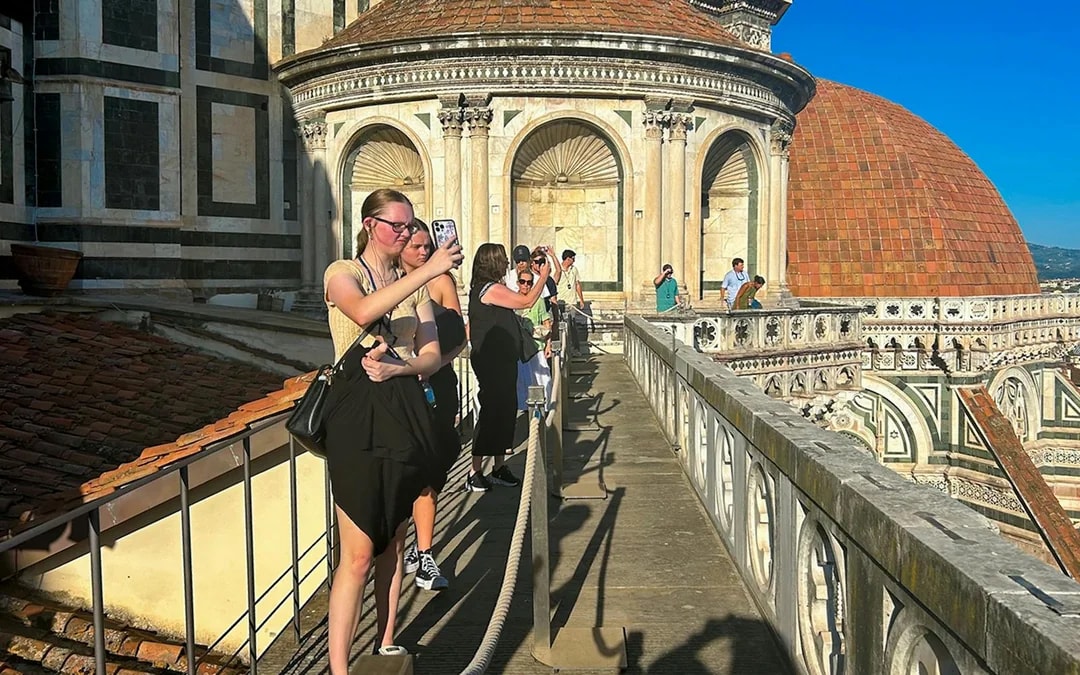 Florence Duomo & Secret Terraces Guided Tour with Optional Dome or Tower Access Image 9