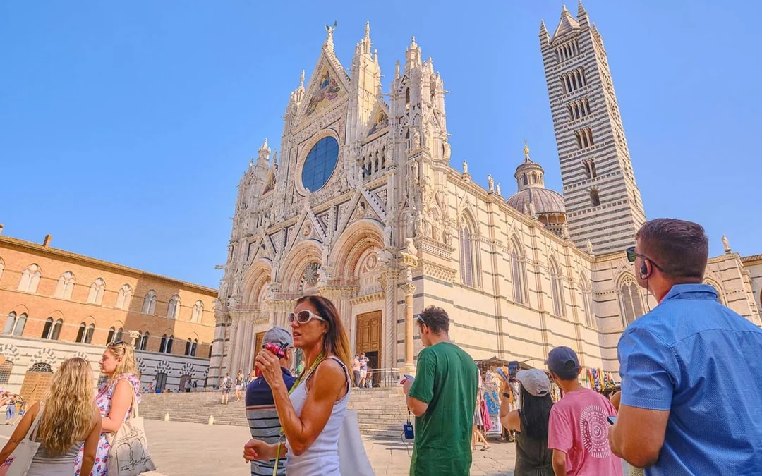 From Florence: Pisa, Siena, San Gimignano & Chianti Day Trip with Wine Tasting & Lunch Image 10