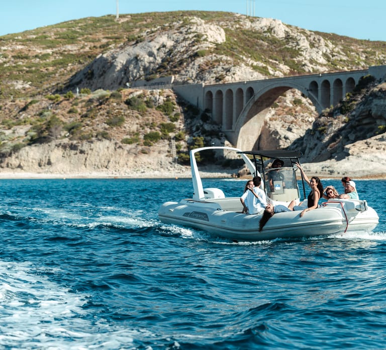 Marseille: boat cruise tour to the islands of Frioul and Château d'If