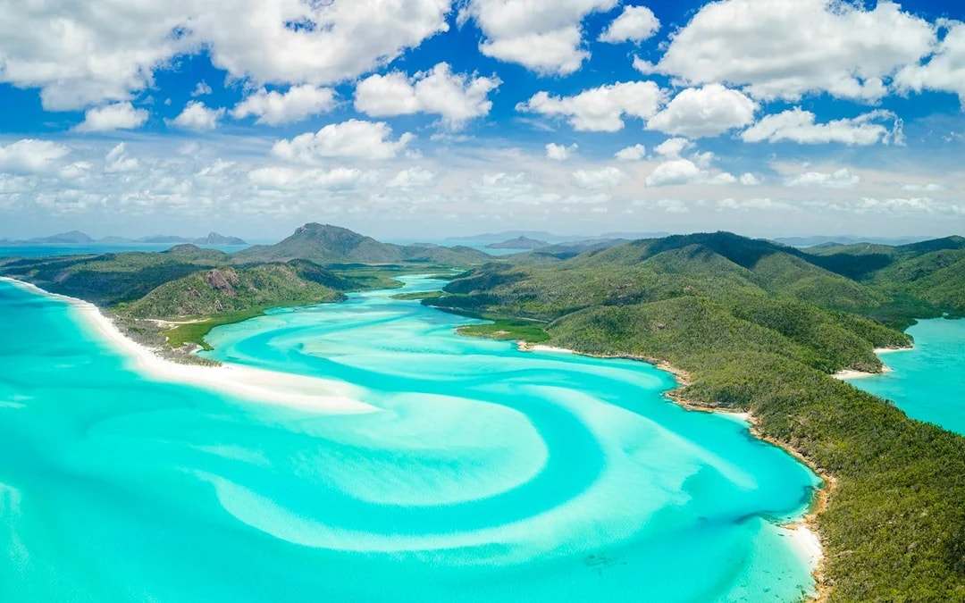 From Airlie Beach: Whitsunday Islands & Heart Reef 60-Minute Scenic Flight Image 6