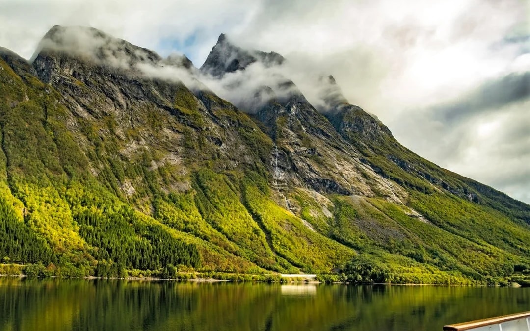 From Alesund: Hjorundfjord Tour on a Classic Fjord Liner Image 9