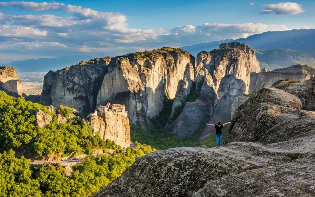From Athens: Meteora Full Day Trip with Greek Lunch Image 6