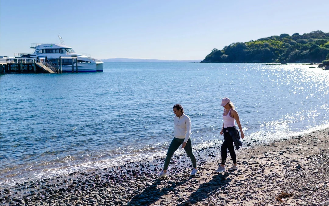 From Auckland: Tiritiri Matangi Island Day Trip with Return Ferry Image 7