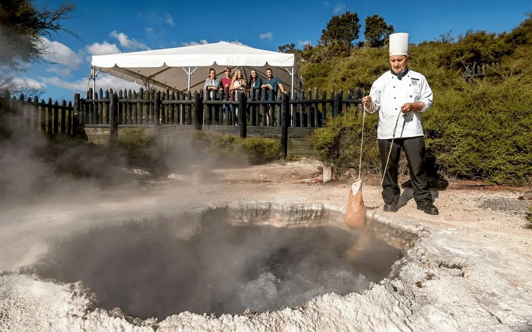From Auckland: Waitomo Caves, Rotorua & Te Puia Guided Tour Image 11