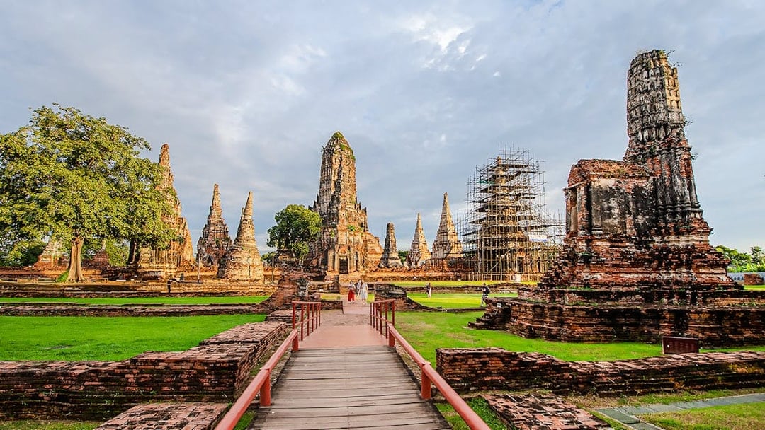 From Bangkok: Ayutthaya Temples Guided Half-Day Tour