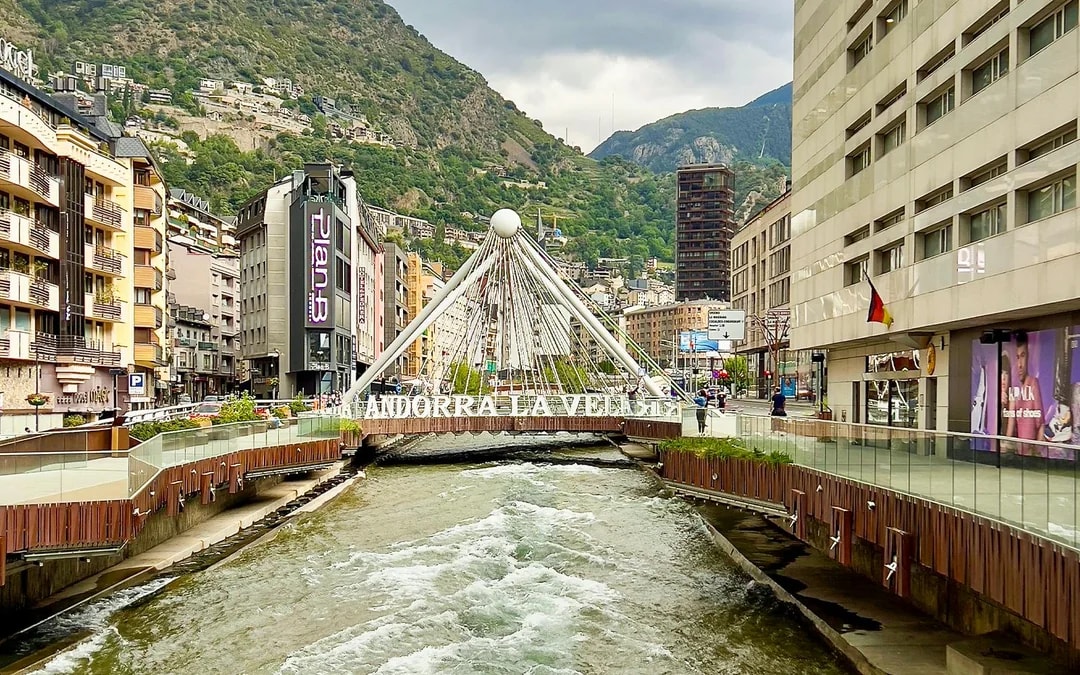 From Barcelona: Guided Day Trip to Andorra, France, and Spain Image 4