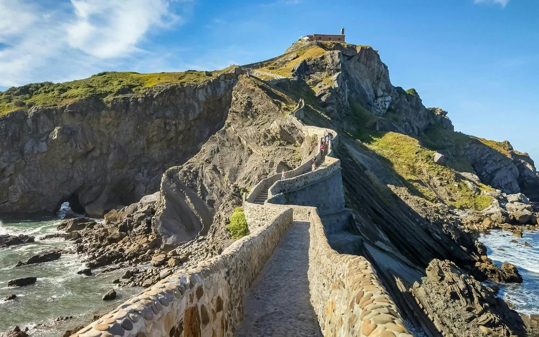 From Bilbao: Gaztelugatxe, Mundaka & Guernica Tour Image 2