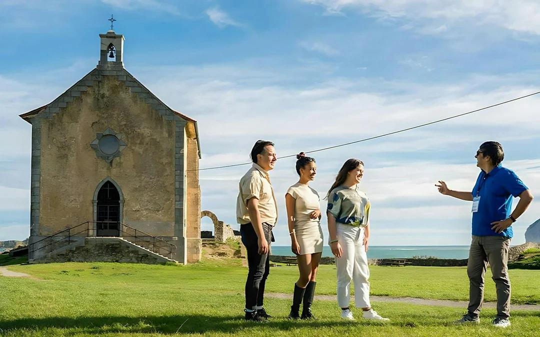 From Bilbao: Gaztelugatxe, Mundaka & Guernica Tour Image 9