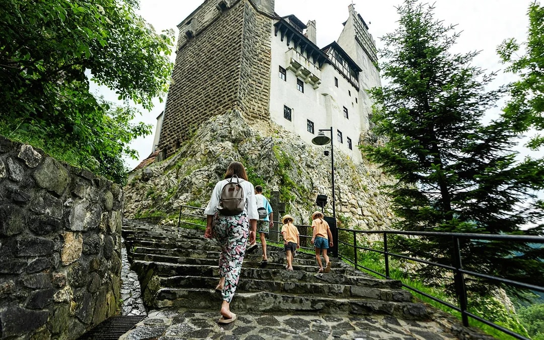 From Bucharest: Peles Castle, Bran Castle & Cantacuzino Castle ('Wednesday Castle') Tour
 Image 3