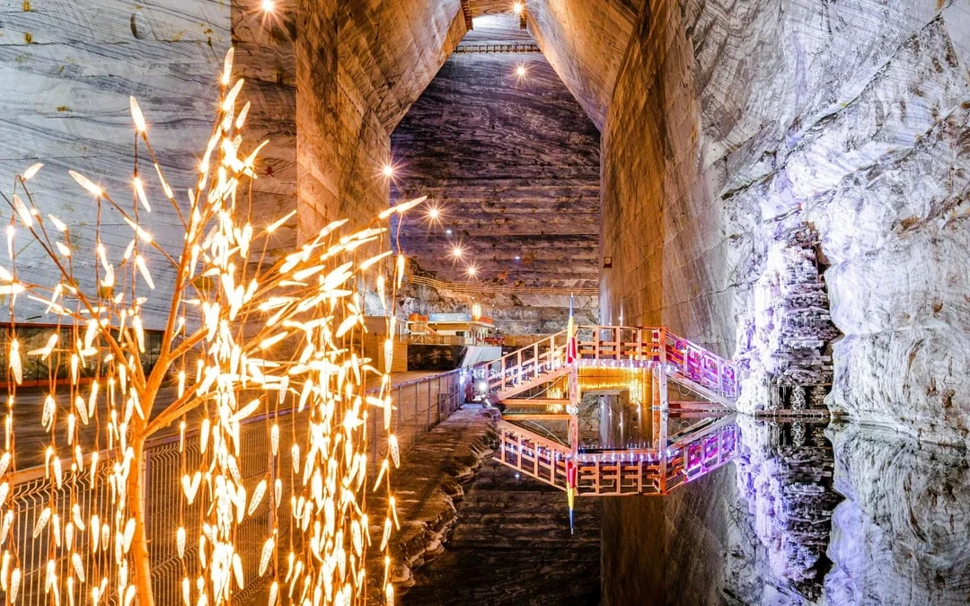 From Bucharest: Slanic Salt Mine & Dracula’s Tomb Day Trip Image 11
