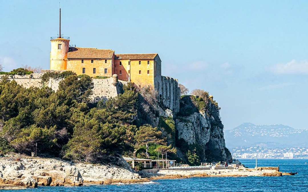 From Cannes: Round-Trip Ferry to Sainte-Marguerite, Lérins Islands
 Image 6
