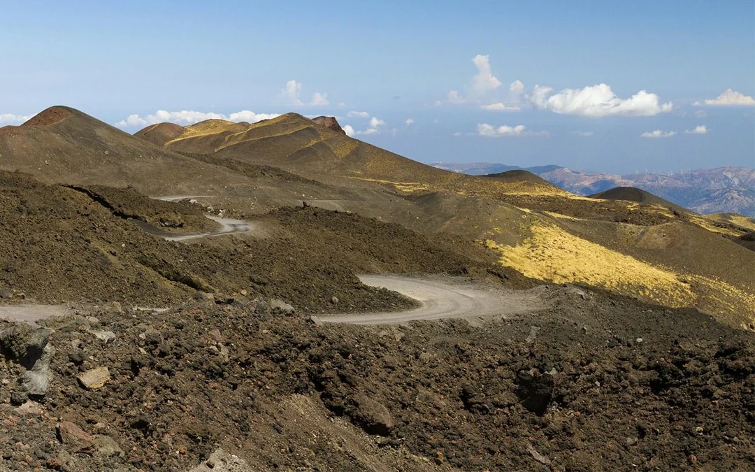 From Catania: Mount Etna 4x4 Tour with Rifugio Sapienza Visit Image 7
