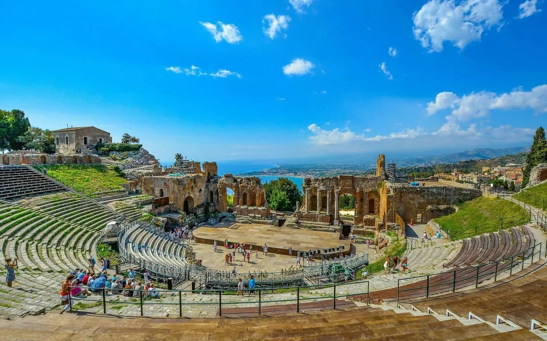 From Catania: Mount Etna, Taormina & Isola Bella Day Trip Image 7