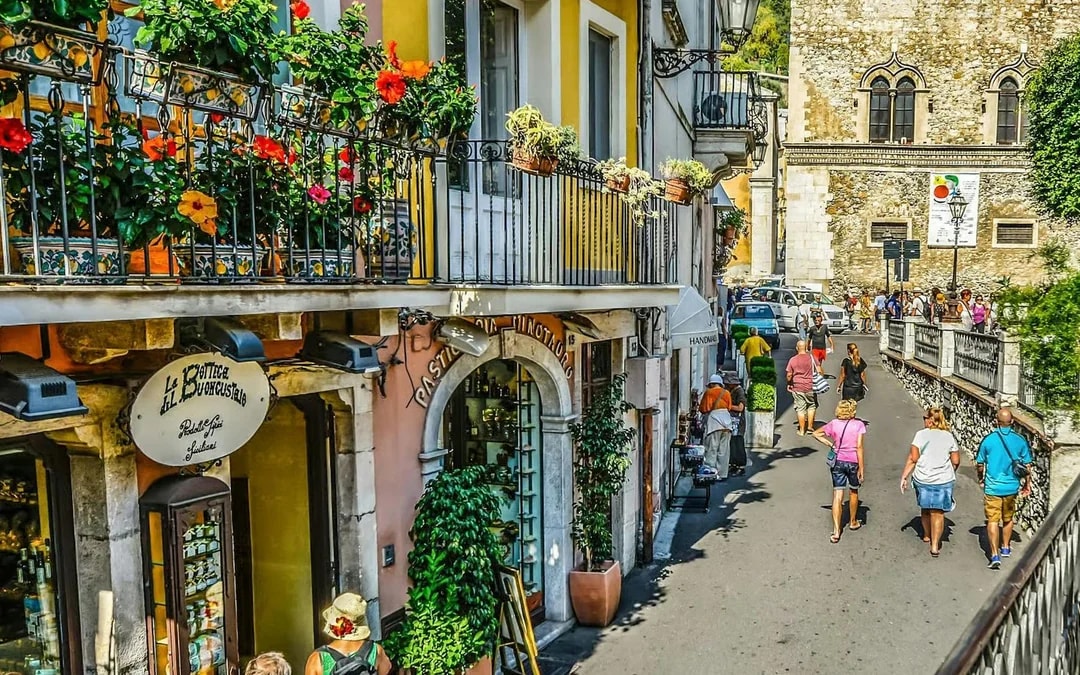 From Catania: Mount Etna, Taormina & Isola Bella Day Trip Image 9