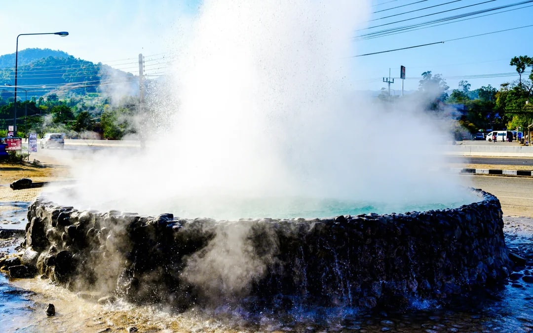 From Chiang Mai: Chiang Rai Temples, Hot Springs, Long Neck Village Image 9
