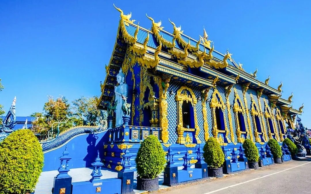 From Chiang Mai: Chiang Rai White, Blue and Red Temples & Long Neck Village Small-Group Tour Image 1