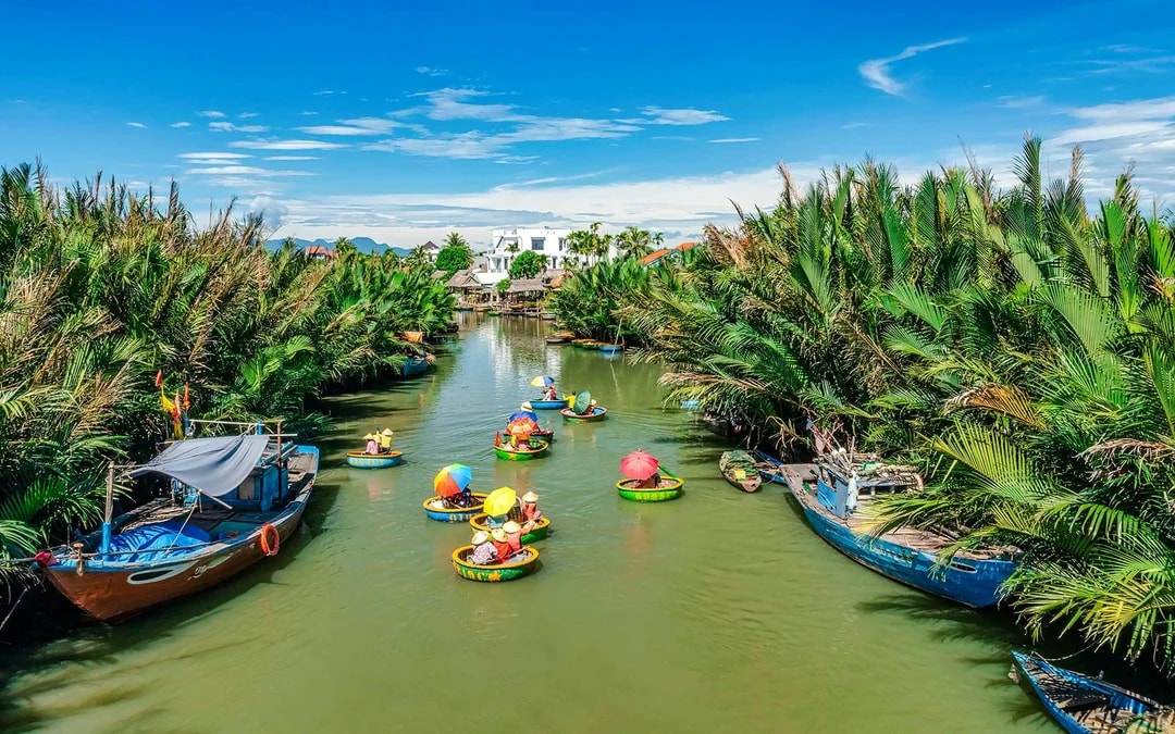 From Da Nang: Coconut Forest Half-Day Guided Tour with Basket Boat Ride, DIY Activities, Lunch & Transfers Image 8