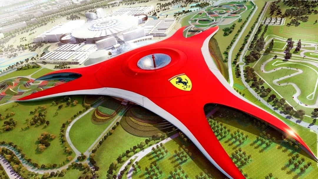 From Dubai: Abu Dhabi Full-Day City Tour with Ferrari World