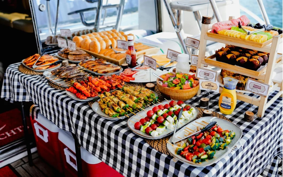 From Dubai Harbour: 1/2-Hour Yacht Cruise with Soft Drinks & Optional Live BBQ Image 9