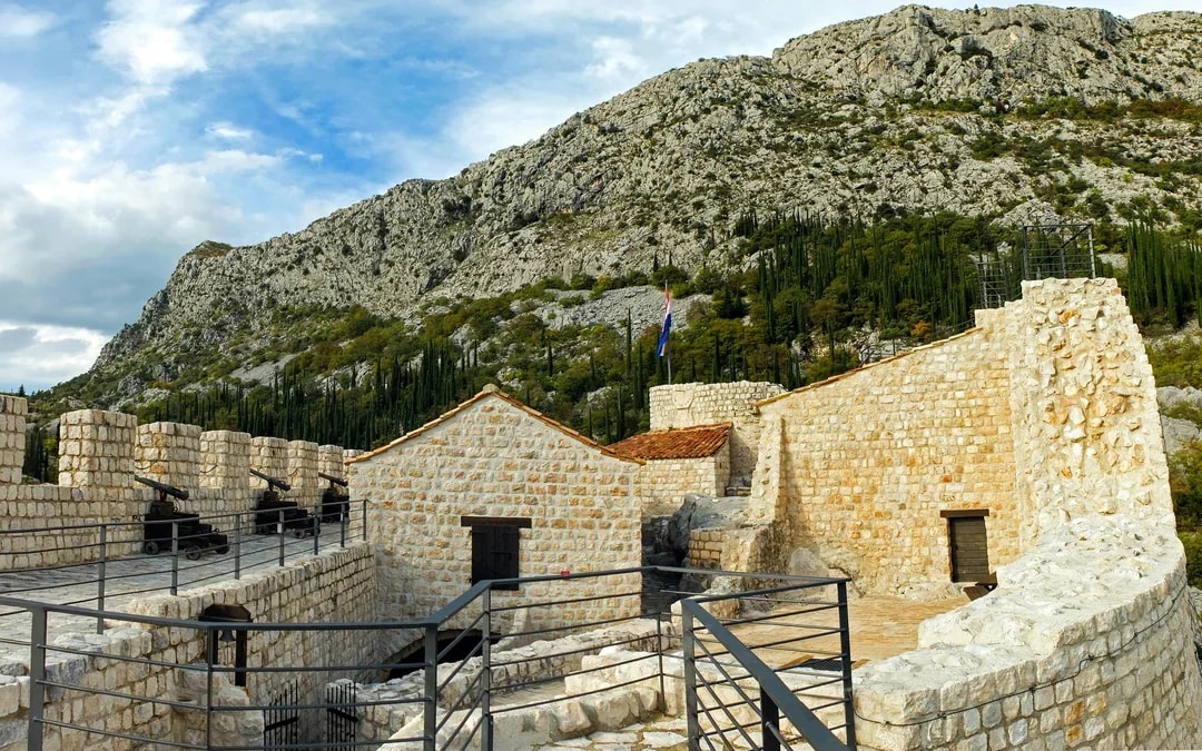 From Dubrovnik: Konavle Valley & Falcon Fortress Tour with Traditional Lunch Image 7