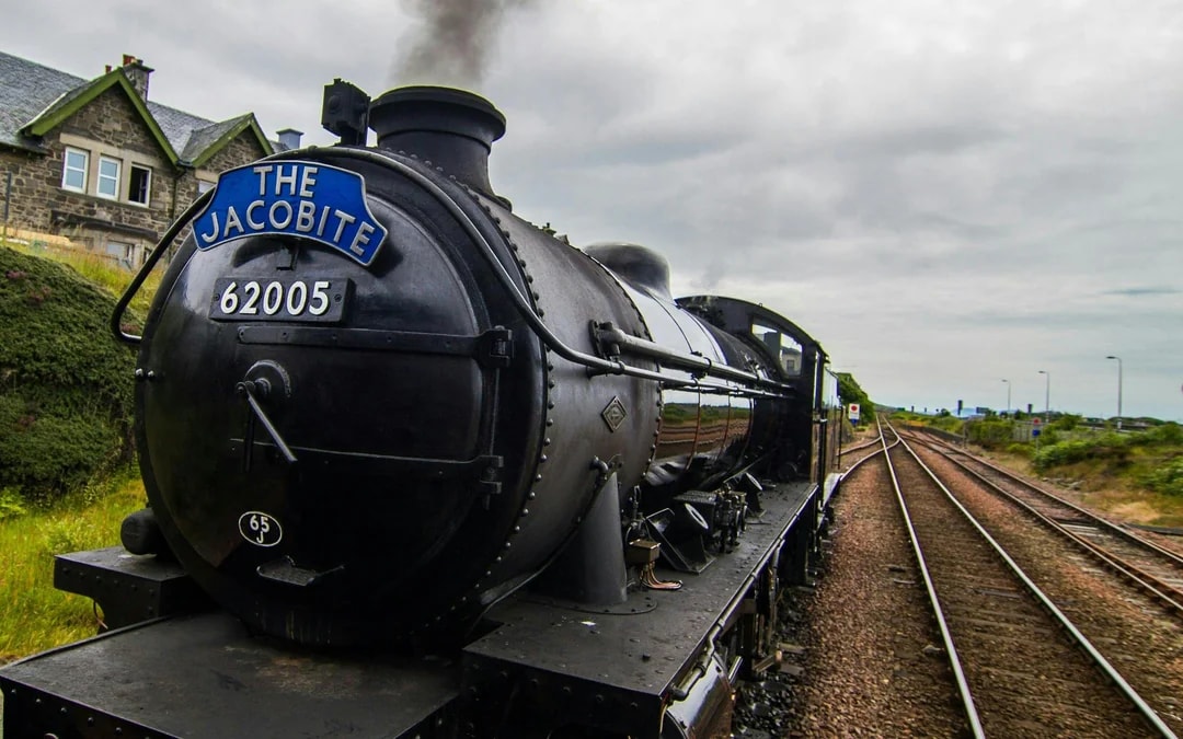 From Edinburgh: Jacobite Steam Train Ride & the Scottish Highlands Full-Day Tour Image 4