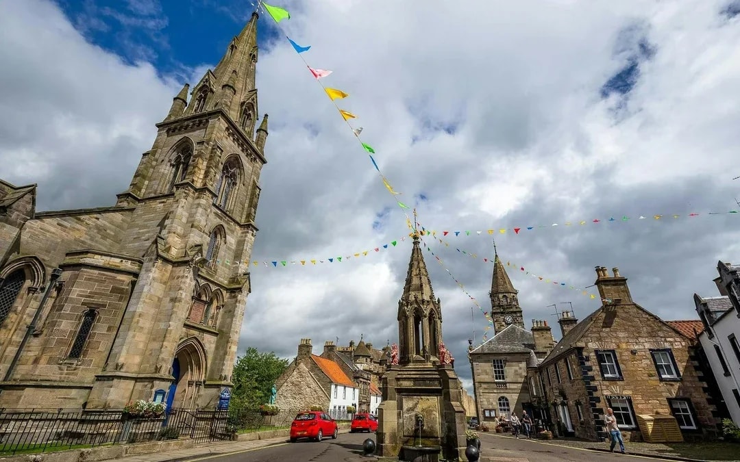 From Edinburgh: Outlander Locations Tour with Entry to Castles Image 3