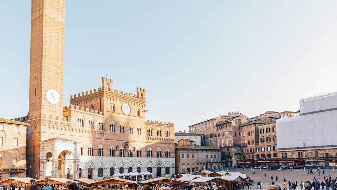 Piazza del Campo in Siena with Torre del Mangia, Tuscany.