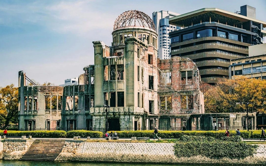 From Hiroshima: Hiroshima & Miyajima Day Tour with Roundtrip Transfers