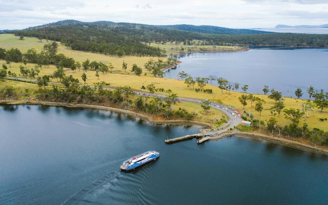 From Hobart: Bruny Island Full-Day Guided Tour Image 1