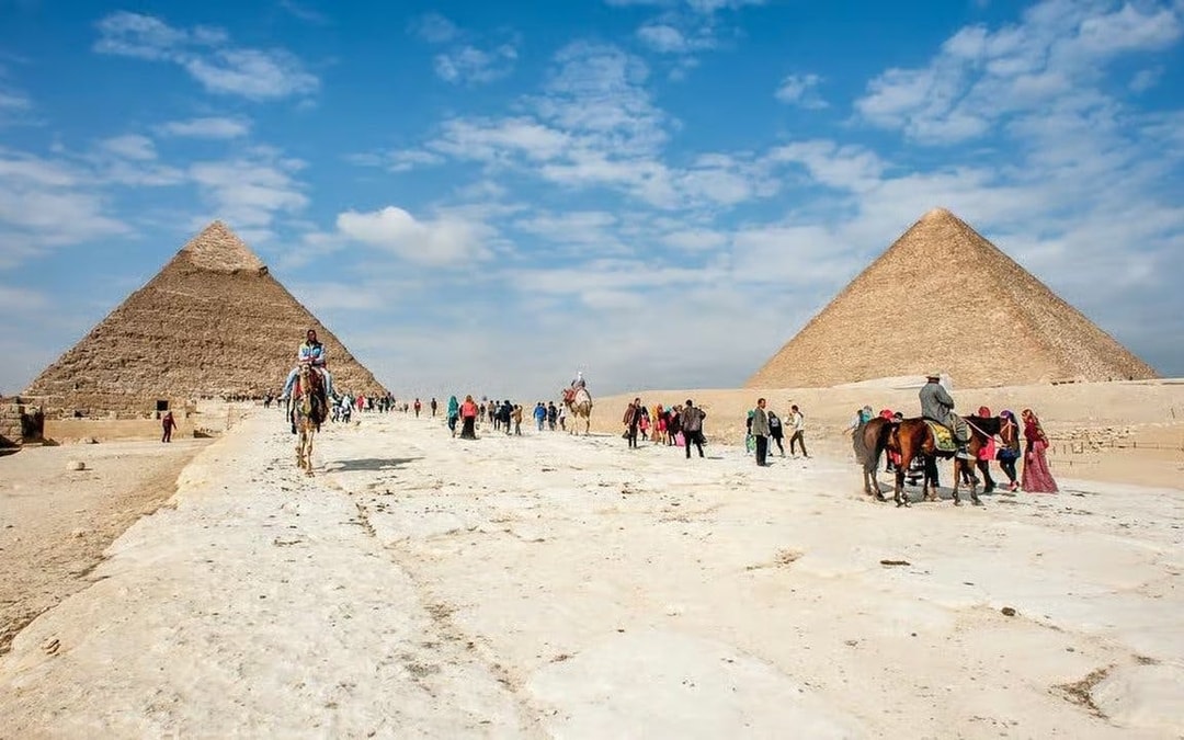 From Hurghada by Flight: Full-Day Cairo Tour with Grand Egyptian Museum & Pyramids of Giza  Image 9