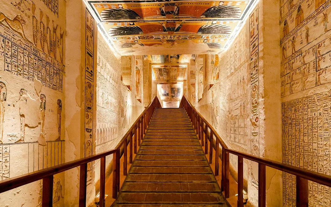 From Hurghada: Full-Day Tour of Luxor Valley of the Kings & Tutankhamun Tomb Image 11