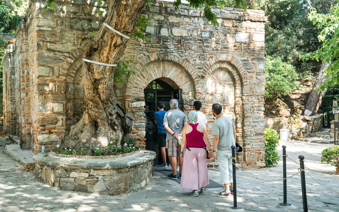 From Izmir Airport & Cardak Airport: Private VIP Ephesus & Pamukkale Day Tour Image 7