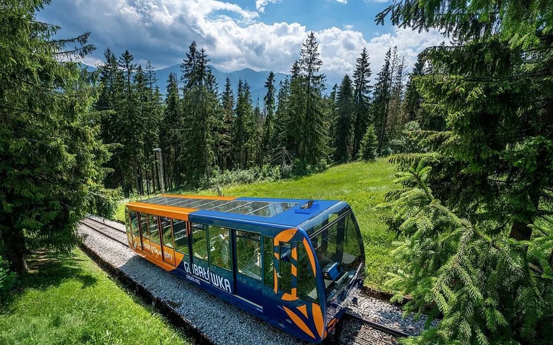 From Kraków: Full-Day Trip to Zakopane with Chochołów Thermal Spa, Cable Car & Transfers Image 5
