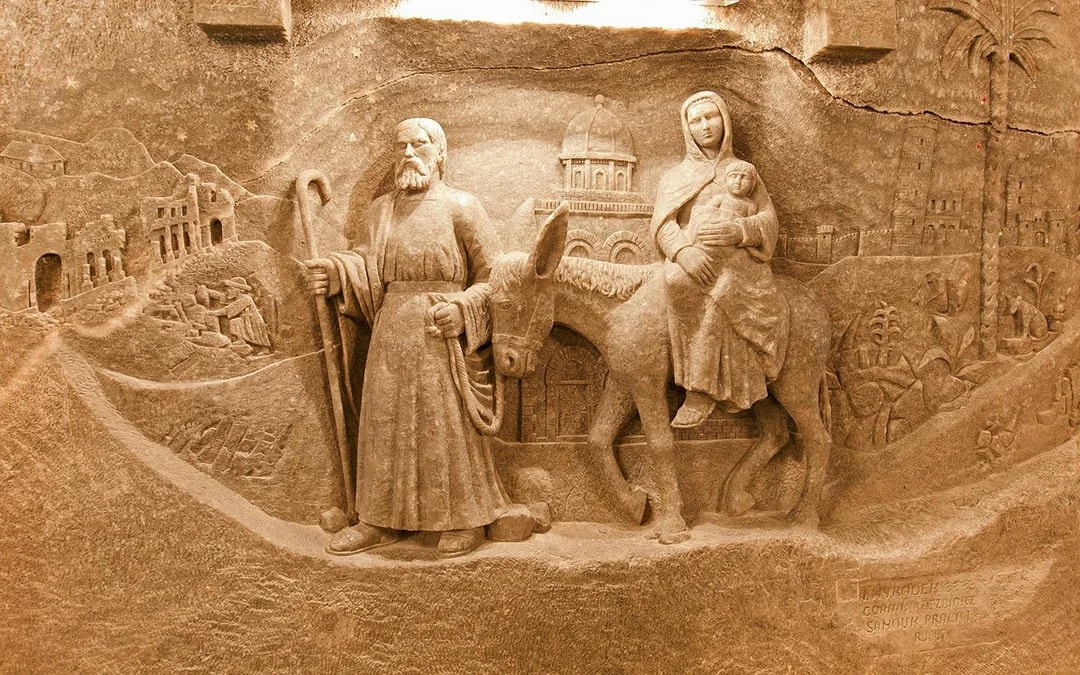 From Krakow: Wieliczka Salt Mine & Oskar Schindler's Factory Guided Tour Image 7