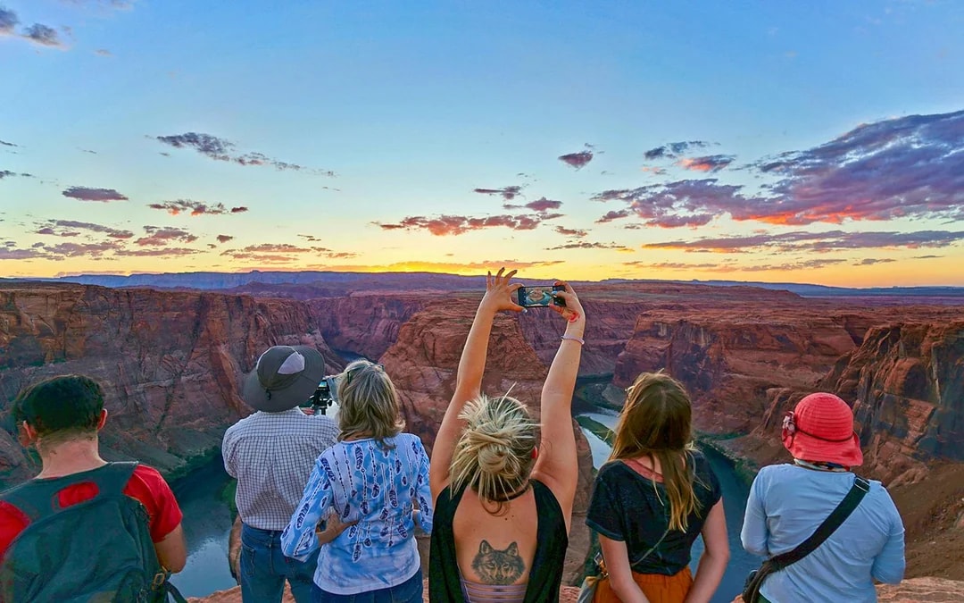 From Las Vegas: Antelope Canyon & Horseshoe Bend Tour Image 5