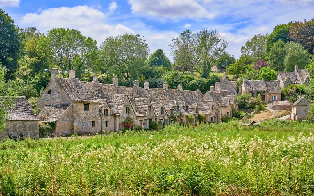 Cotswolds Guided Tour with Optional Lunch at a Historic Inn Image 1