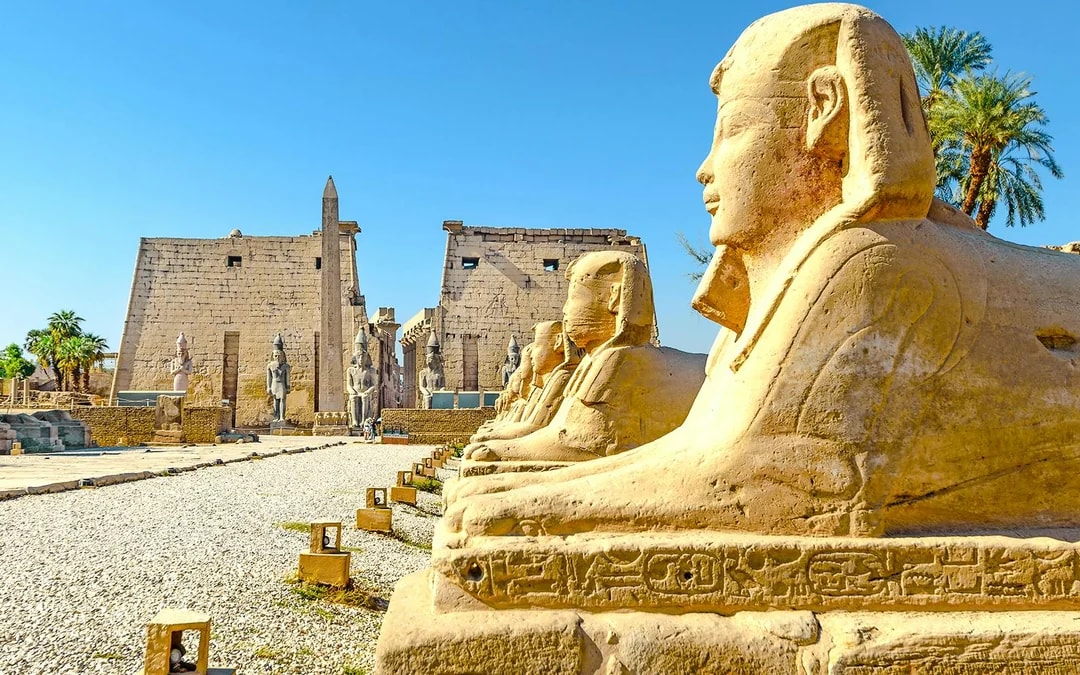 From Luxor: Half-Day East Bank Guided Tour with Karnak and Luxor Temple Visits and Lunch Image 2