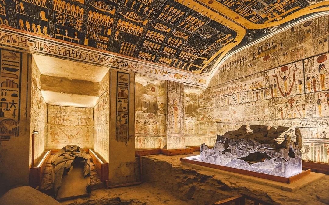 From Luxor: Half-Day West Bank Guided Tour including Valley of the Kings and Hatshepsut Temple with Lunch Image 6