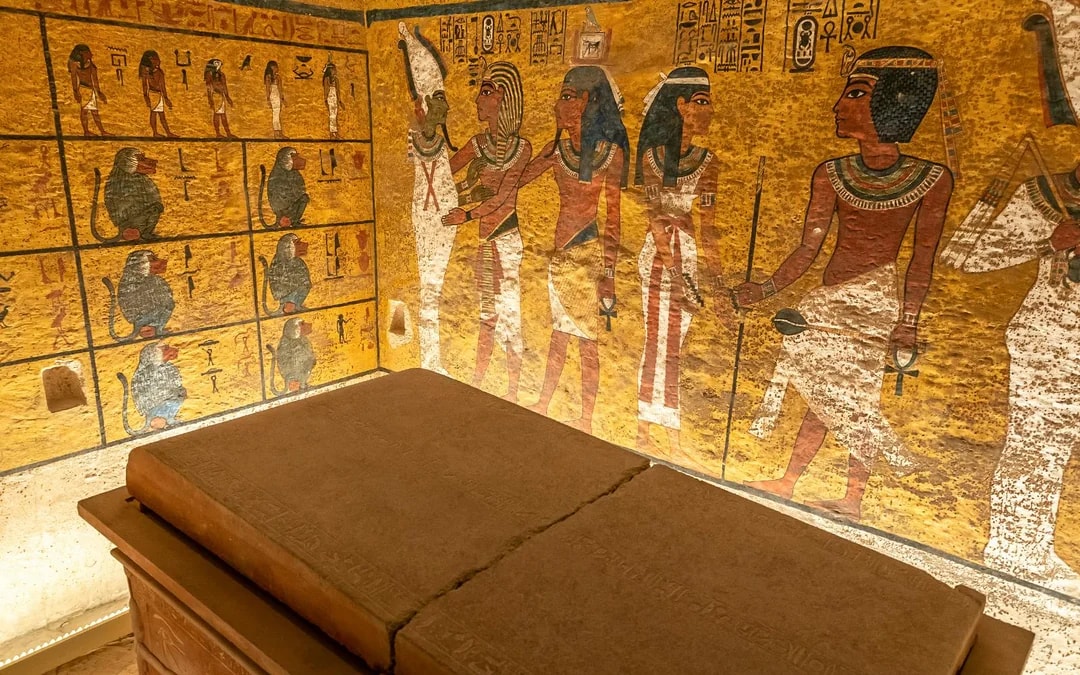 From Luxor: Half-Day West Bank Guided Tour including Valley of the Kings and Hatshepsut Temple with Lunch Image 2